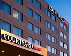 Hotel Courtyard by Marriott Montreal Airport (Montréal, Canada)