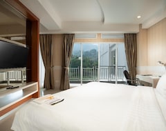 Khách sạn Le Eminence Puncak Hotel Convention & Resort (Cianjur, Indonesia)