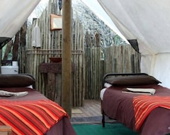 Hotel Quatermain'S 1920'S Safari Camp - Amakhala Game Reserve (Paterson, Sudáfrica)