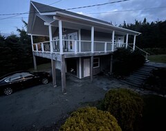 Casa/apartamento entero Charming Oceanview Home Plus... Artists Studio/cottage. (Cavendish, Canadá)