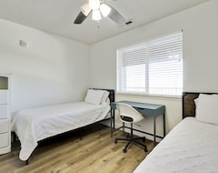 Casa/apartamento entero Game-day Getaway: Spacious 3-bedroom, Sleeps 8 Next To The Stadium! (Provo, EE. UU.)