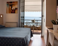 Khách sạn Hotel Ca' Serena (Sirmione, Ý)