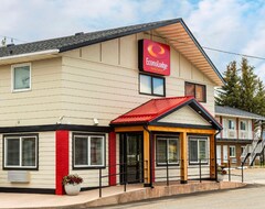 Khách sạn Econo Lodge Inn & Suites (Pincher Creek, Canada)