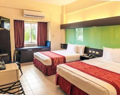 Hotelli Microtel Inn & Suites by Wyndham Sto Tomas Batangas (Santo Tomas, Filippiinit)