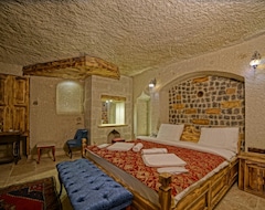 Hotel Zeus Cave Suites (Göreme, Turkey)