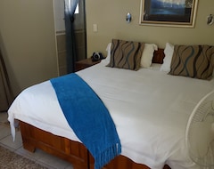 Hotel Tuishuis Lodge (Pretoria, South Africa)