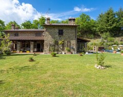 Toàn bộ căn nhà/căn hộ Vacation Home Villa Luna E Le Pietre (arz250) In Arezzo - 10 Persons, 5 Bedrooms (Sarezzo, Ý)