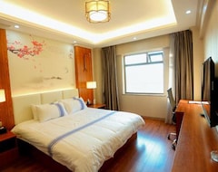 Tianlong Apartment Hotel (Longyan, China)
