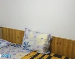 Casa/apartamento entero Bujtina Anesi (Poliçan, Albania)