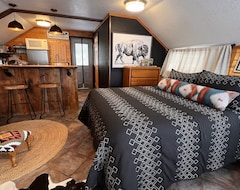 Casa/apartamento entero Sundown Cabin In Darby (Darby, EE. UU.)
