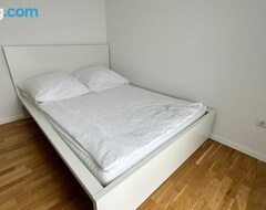 Casa/apartamento entero Gemutliche Wohnung Mit Terrasse (Blumberg, Alemania)