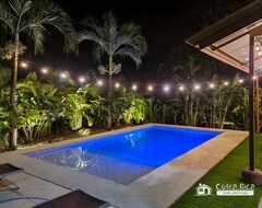 Toàn bộ căn nhà/căn hộ Casa Heliconias La Fortuna Private Pool, A/c & 50mb Wifi (San Ramón, Costa Rica)