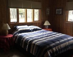 Entire House / Apartment Two Bedroom Cabin On Ten Acres (Story, USA)