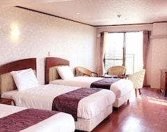 Hotel Castlevillage Miyakojima (Miyako-jima, Japonya)