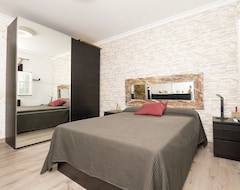 Cijela kuća/apartman Casa Sarco - Charming Apartment With Free Wifi (Puerto Real, Španjolska)