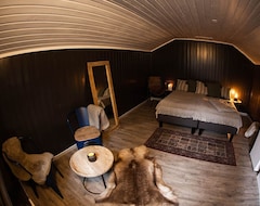 Khách sạn Raet Camping (Færvik, Na Uy)