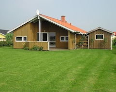 Koko talo/asunto Cottage In Kating (Tönning, Saksa)