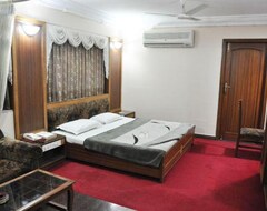 Khách sạn Valiant (Vadodara, Ấn Độ)