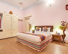 Hotel Pink Palace (Jaipur, India)