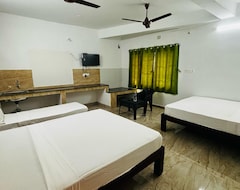 Khách sạn Hotel Star Nivas Srirangam (Tiruchirappalli, Ấn Độ)