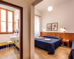 Khách sạn Hotel Nuova Italia (Florence, Ý)