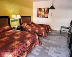 Hotelli Hotel Azteca Inn (Ensenada, Meksiko)