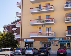 Khách sạn Gallos City Rooms (Termoli, Ý)