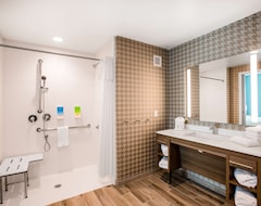 Hotel Home2 Suites By Hilton Carlsbad (Carlsbad, USA)