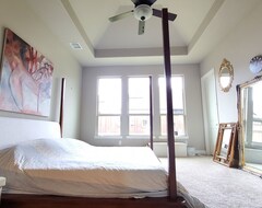Cijela kuća/apartman Built 2020 - New 5 Bath 4+ Bedroom & 20 Feet Ceilings House. Northern Dallas. (Prosper, Sjedinjene Američke Države)