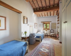 Toàn bộ căn nhà/căn hộ Le Volpaie 6+1 Sleeps, Exclusivity Emma Villas, Offices Open 7/7 Days (Cortona, Ý)