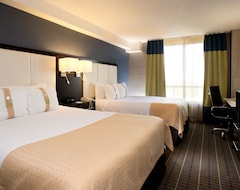 Hotelli Holiday Inn  & Suites Mississauga (Mississauga, Kanada)