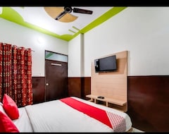 Khách sạn Oyo 82804 Hotel Shiva (Behror, Ấn Độ)