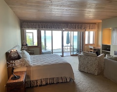 Entire House / Apartment Sunset Views On Lake Michigan Beach - Perfect For Large Family Gatherings! (Lake Leelanau, USA)