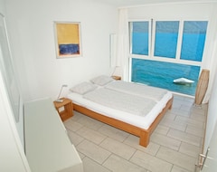 Toàn bộ căn nhà/căn hộ This 3.5-Room Apartment (102 M2) Is Located In The Residence Acapulco In Po (Ronco sopra Ascona, Thụy Sỹ)
