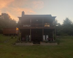 Entire House / Apartment Cozy Smith Lake Cabin With Flat Lot In Double Springs/bankhead- Pet Friendly (Double Springs, USA)