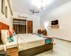 Khách sạn FabExpress Classio Suites Sai Temple (Shirdi, Ấn Độ)