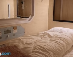 Hotel Sleeping Capsule In A Shared Room (Odense, Danmark)