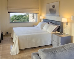 Khách sạn Marini Luxury Apartments And Suites (Aegina City, Hy Lạp)