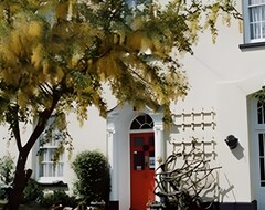 Khách sạn College Guest House (Haverfordwest, Vương quốc Anh)