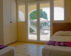 Hele huset/lejligheden 7 Bedroom Villa With Private Pool And Private Tennis Courts (Alberique, Spanien)