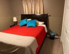 Toàn bộ căn nhà/căn hộ 2 Bedroom With Den And Full Bathroom Is Ready. (Bonnyville, Canada)