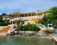 Hotel Moxons Beach Club (Ocho Rios, Jamaica)