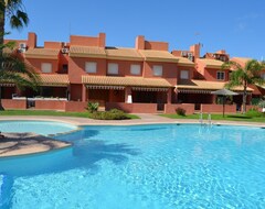 Casa/apartamento entero Large House With Patio, Pool Views, Free Wifi, Satellite Tv, Parking (Los Belones, España)