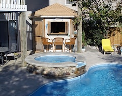 Casa/apartamento entero A Caribbean Fantasy - Luxury/Comfort/Style/Pool/Cabana Bar - Near Boardwalk (Virginia Beach, EE. UU.)