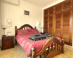 Cijela kuća/apartman Luxury Lanzarote Villa With Heated Pool, Hot-tub, Wi-fi, Uk Tv, Air Conditioning (Femés, Španjolska)