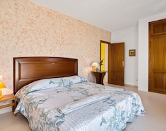 Toàn bộ căn nhà/căn hộ Holiday Home Chalet Tossal Gros With Sea View, Wi-fi And Air Conditioning (Gandia, Tây Ban Nha)