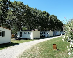 Hotel Camping Le Lanfonnet (Talloires, Francuska)