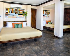 Hotel Tiki Villas Rainforest Lodge - Adults Only (Palmares, Kostarika)