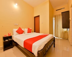 Khách sạn OYO 15099 New Queens Residency (Kochi, Ấn Độ)