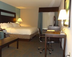 Holiday Inn Express Hotel Kansas City - Bonner Springs, an IHG Hotel (Bonner Springs, USA)